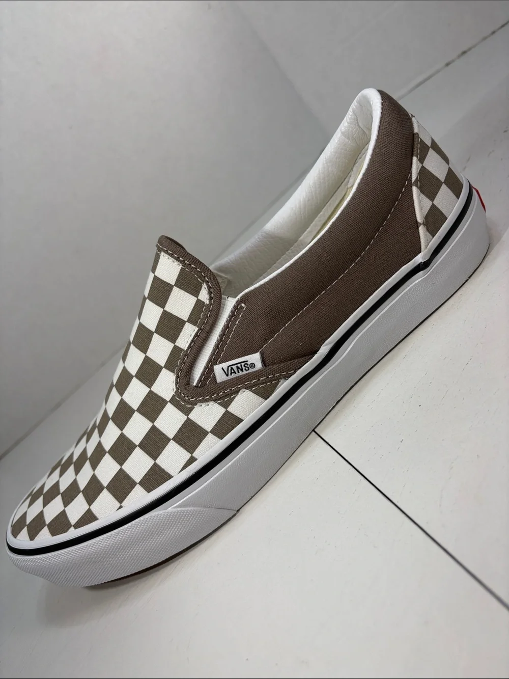 NWT Vans Classic Checkerboard Slip-Ons Men’s 10 - Picture 2 of 10